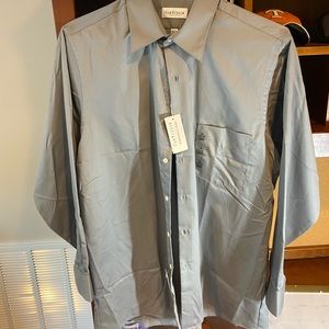 Van heusen Men’s dress shirt